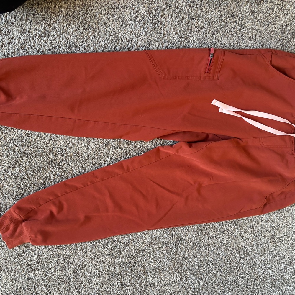 Women’s burnt orange/red Figs jogger scrubs
